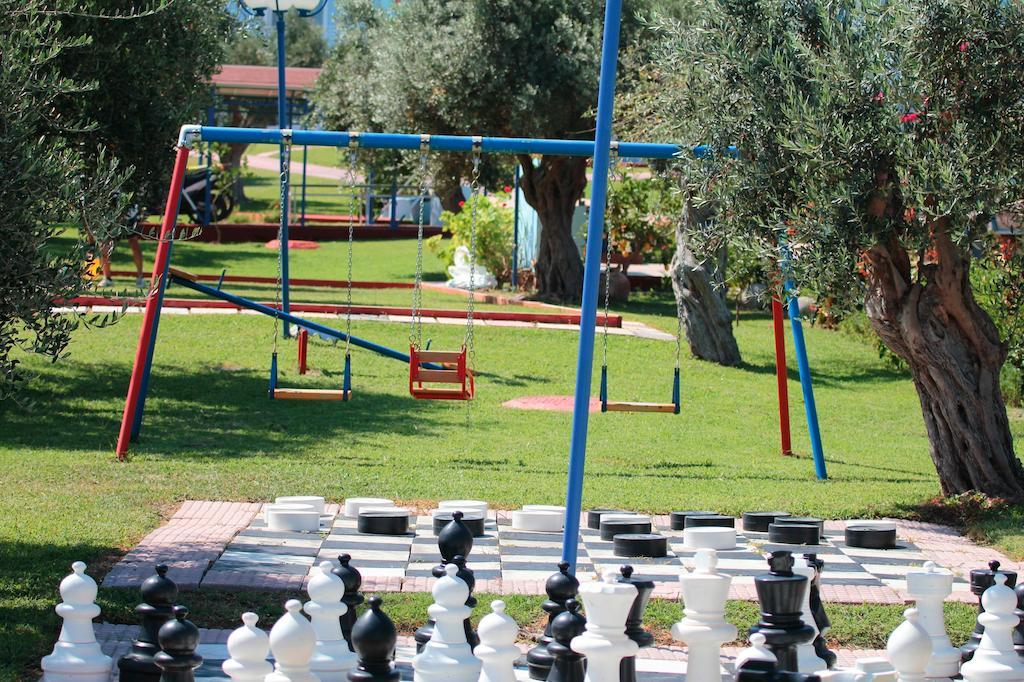 Filoxenia Apartments & Studios Theológos Екстериор снимка