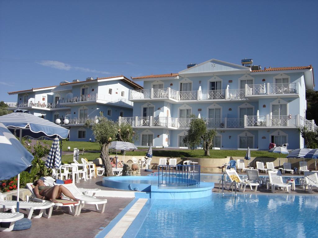 Filoxenia Apartments & Studios Theológos Екстериор снимка
