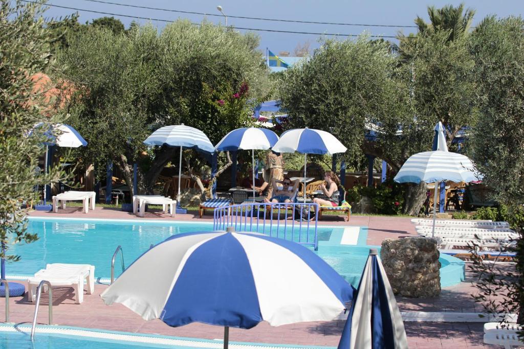 Filoxenia Apartments & Studios Theológos Екстериор снимка