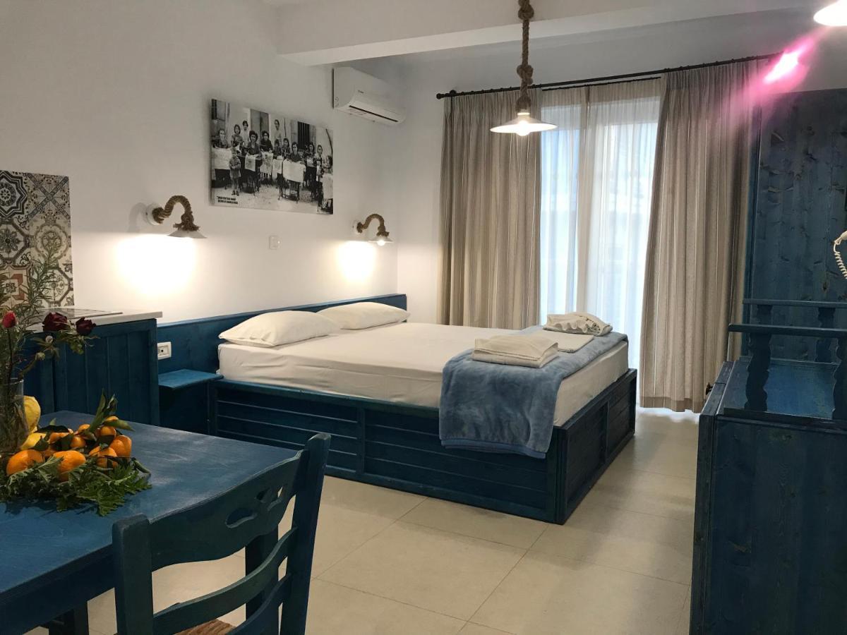 Filoxenia Apartments & Studios Theológos Екстериор снимка
