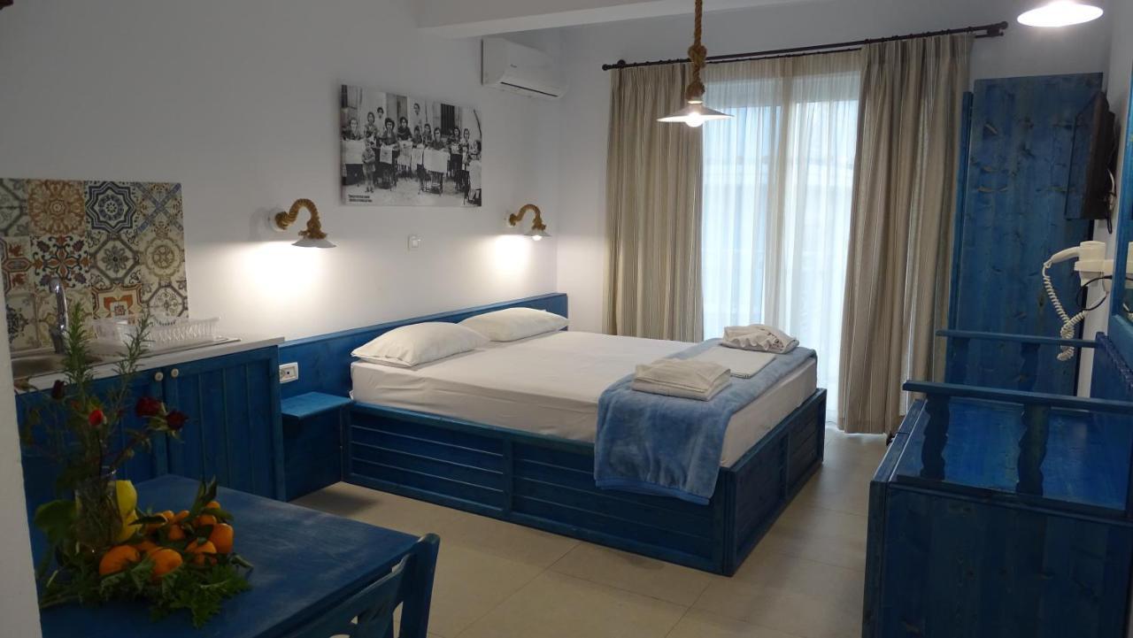 Filoxenia Apartments & Studios Theológos Екстериор снимка